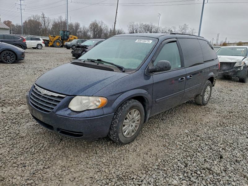 CHRYSLER TOWN & COU 2007 with VIN 2A4GP44R77R190190 - Photo from auction