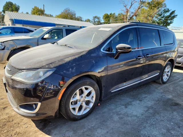 CHRYSLER PACIFICA 2017 with VIN 2C4RC1BG3HR809539 - Photo from auction