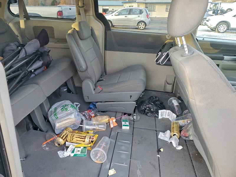 Photo 11 from auction – 2008 CHRYSLER TOWN & COU with VIN 2A8HR54P68R841263