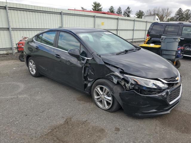 Photo 4 from auction – 2017 CHEVROLET CRUZE with VIN 1G1BE5SM4H7149403