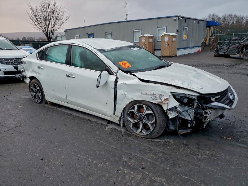 Photo 4 from auction – 2016 NISSAN ALTIMA 2.5 with VIN 1N4AL3AP3GN322157