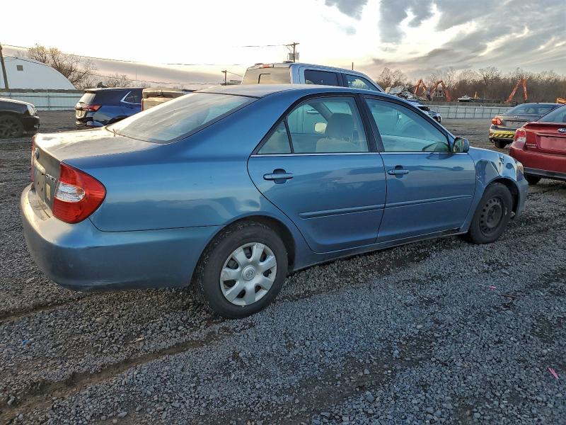 Photo 3 from auction – 2003 TOYOTA CAMRY LE with VIN 4T1BE32K83U722397