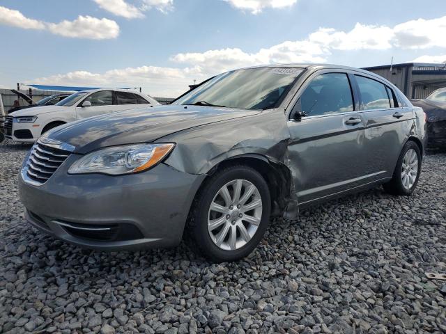 CHRYSLER 200 TOURIN 2013 con VIN 1C3CCBBB3DN676437 - Foto de la subasta
