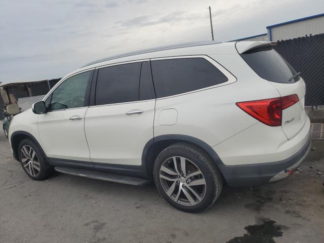 Photo 2 from auction – 2017 HONDA PILOT TOUR with VIN 5FNYF5H97HB005422