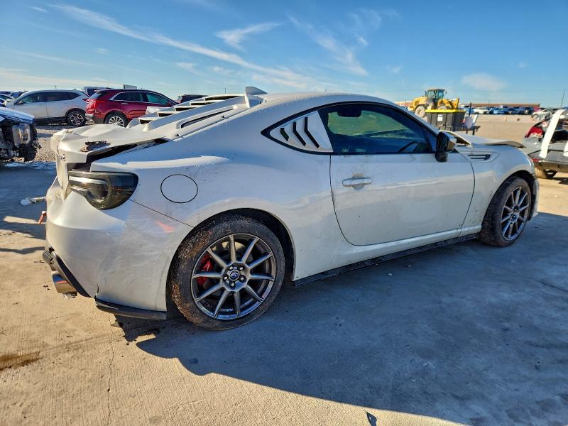 Photo 3 from auction – 2017 SUBARU BRZ 2.0 LI with VIN JF1ZCAC16H9605856