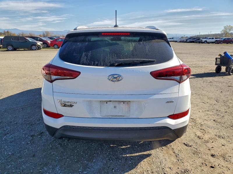 Photo 6 from auction – 2017 HYUNDAI TUCSON LIM with VIN KM8J3CA44HU545424