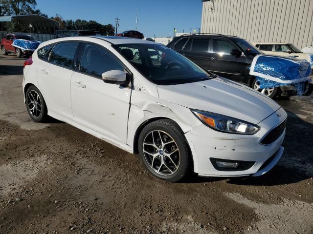 Photo 4 from auction – 2015 FORD FOCUS SE with VIN 1FADP3K21FL214456