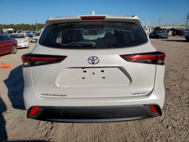 Photo 6 from auction – 2024 TOYOTA HIGHLANDER with VIN 5TDKDRAH4RS543125