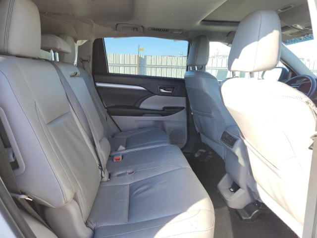 Zdjęcie 11 z aukcji – 2015 TOYOTA HIGHLANDER z VIN 5TDJKRFH3FS145927