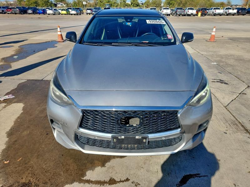 Photo 5 from auction – 2017 INFINITI QX30 BASE with VIN SJKCH5CP3HA017292