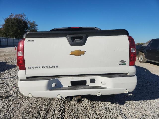 Photo 6 from auction – 2011 CHEVROLET AVALANCHE with VIN 3GNMCFE05BG133170
