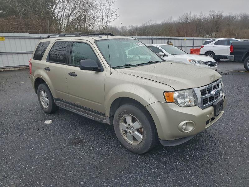 Photo 4 from auction – 2010 FORD ESCAPE XLT with VIN 1FMCU9D72AKA35606