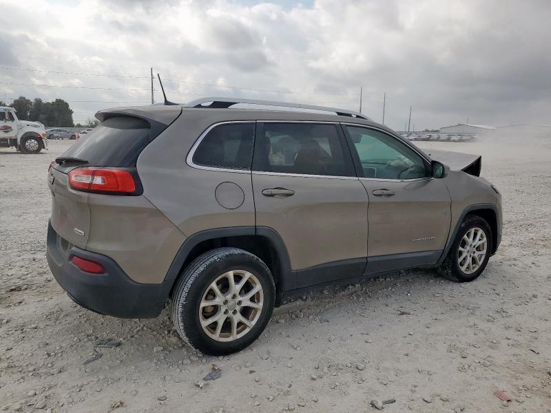 Photo 3 from auction – 2017 JEEP CHEROKEE L with VIN 1C4PJLCBXHW661151