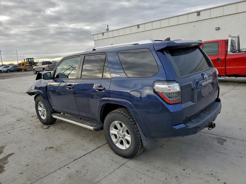 Photo 2 from auction – 2016 TOYOTA 4RUNNER SR with VIN JTEBU5JR7G5291421