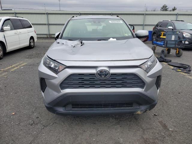 Photo 5 from auction – 2020 TOYOTA RAV4 LE with VIN JTMG1RFV9LD053540