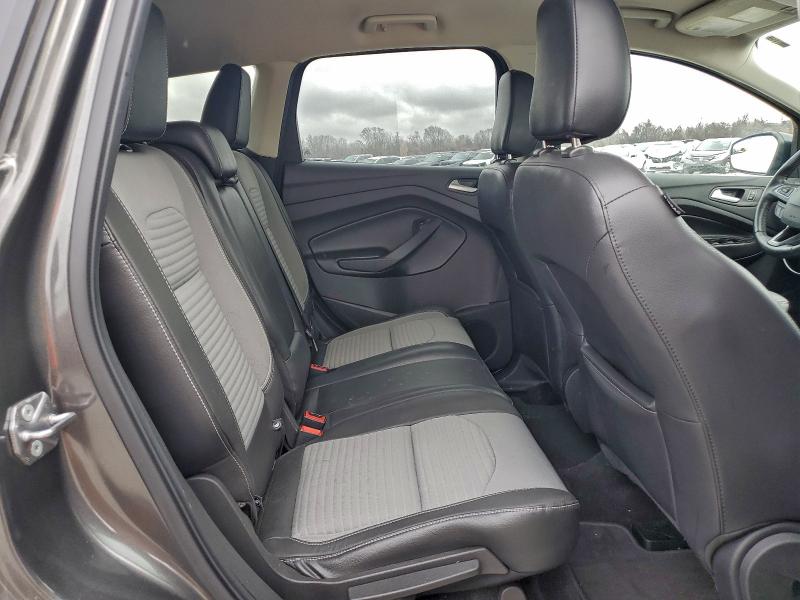 Photo 10 from auction – 2018 FORD ESCAPE SE with VIN 1FMCU9GD5JUB52117