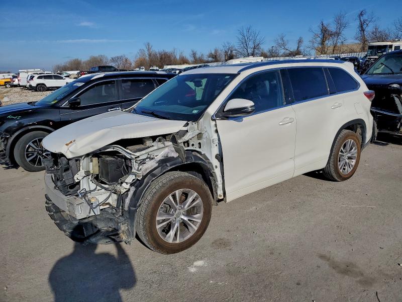 TOYOTA HIGHLANDER 2014 with VIN 5TDKKRFHXES011158 - Photo from auction