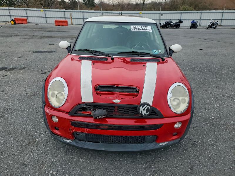 Photo 5 from auction – 2003 MINI COOPER S with VIN WMWRE33463TD65343