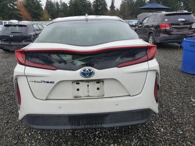 Photo 6 from auction – 2017 TOYOTA PRIUS PRIM with VIN JTDKARFP9H3052395
