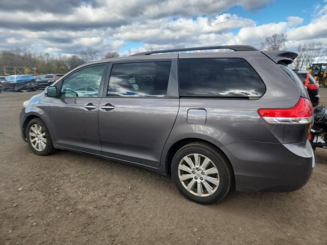 Photo 2 from auction – 2012 TOYOTA SIENNA XLE with VIN 5TDDK3DC4CS044070