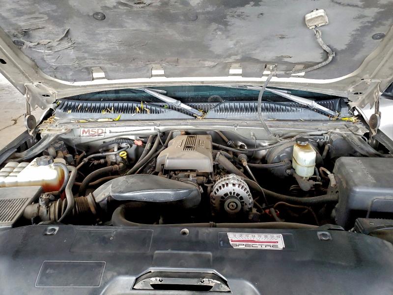 Photo 11 from auction – 2000 CHEVROLET SILVERADO with VIN 1GCEC19T3YZ158694