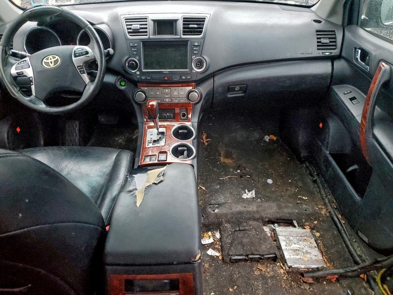 Photo 8 from auction – 2012 TOYOTA HIGHLANDER with VIN 5TDDK3EH1CS099909