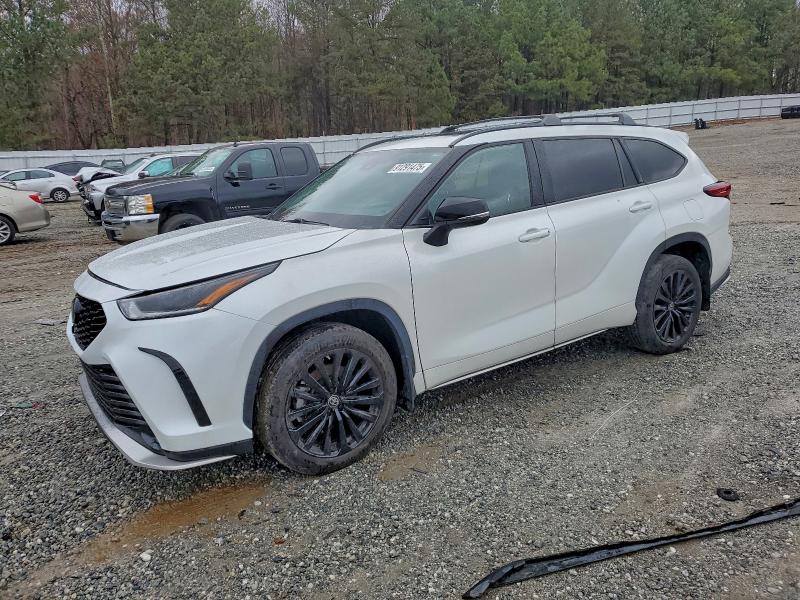 TOYOTA HIGHLANDER 2023 con VIN 5TDKDRBH1PS024383 - Foto de la subasta