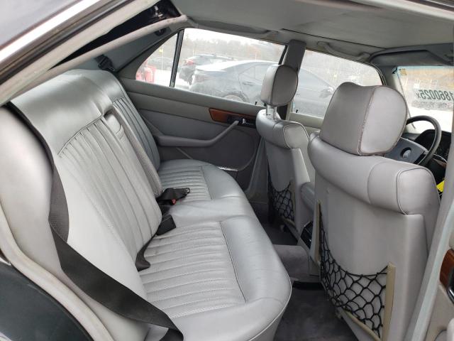 Photo 10 from auction – 1985 MERCEDES-BENZ 380SE with VIN WDBCA32C3FA176576