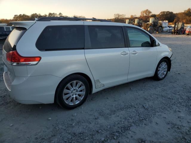 Photo 3 from auction – 2011 TOYOTA SIENNA XLE with VIN 5TDYK3DC1BS098054