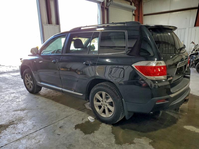 Photo 2 from auction – 2011 TOYOTA HIGHLANDER with VIN 5TDBK3EH3BS085659