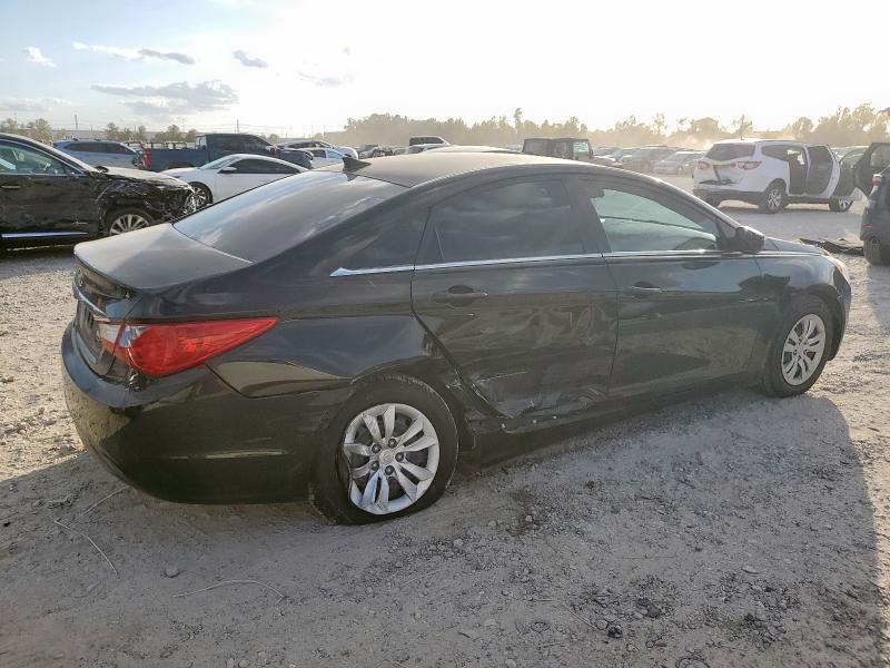 Photo 3 from auction – 2012 HYUNDAI SONATA GLS with VIN 5NPEB4AC1CH382787
