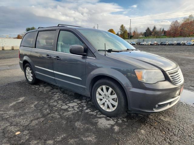 Photo 4 from auction – 2016 CHRYSLER TOWN & COU with VIN 2C4RC1BG6GR282031