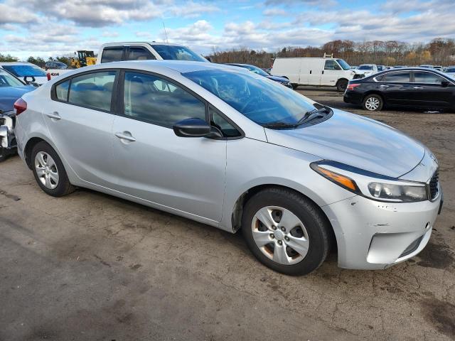 Photo 4 from auction – 2017 KIA FORTE LX with VIN 3KPFL4A79HE087128