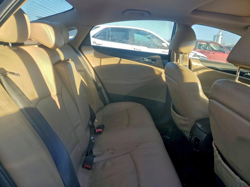 Photo 10 from auction – 2011 HYUNDAI SONATA SE with VIN 5NPEC4AB2BH296598