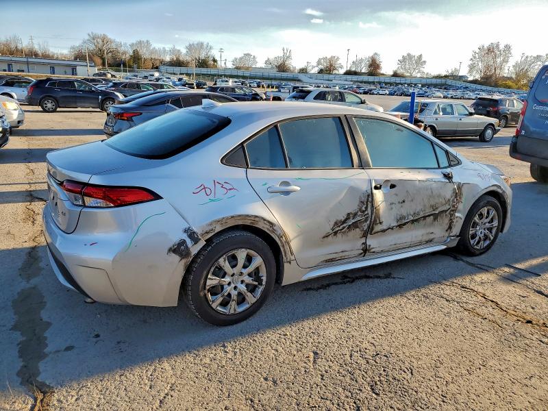 Photo 3 from auction – 2021 TOYOTA COROLLA with VIN 5YFEPMAE0MP243354