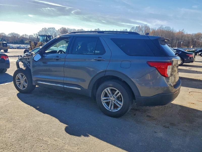 Photo 2 from auction – 2021 FORD EXPLORER X with VIN 1FMSK8DH7MGA10910