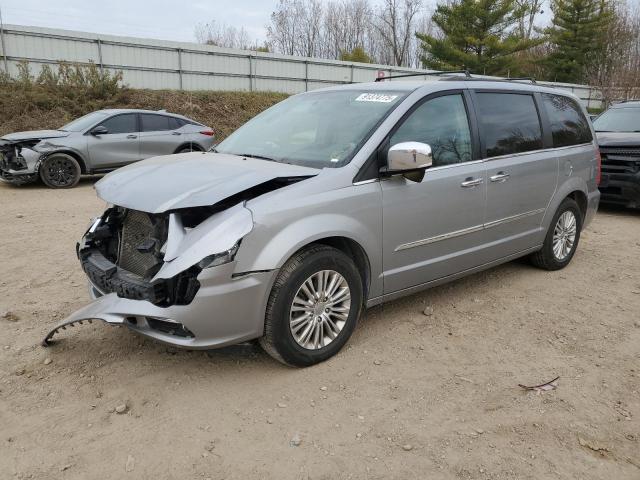 CHRYSLER TOWN & COU 2015 with VIN 2C4RC1CG6FR597280 - Photo from auction