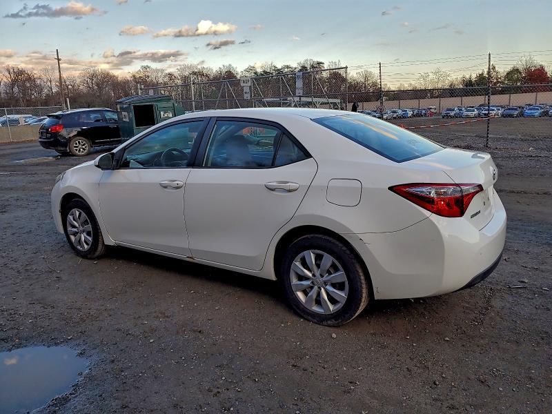 Photo 2 from auction – 2015 TOYOTA COROLLA L with VIN 5YFBURHE3FP210916