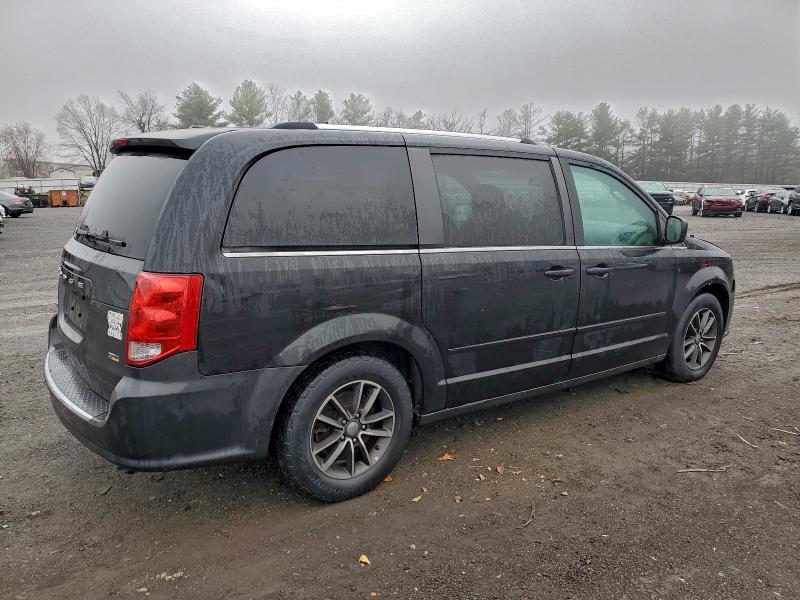 Photo 3 from auction – 2017 DODGE GRAND CARA with VIN 2C4RDGCG1HR692509