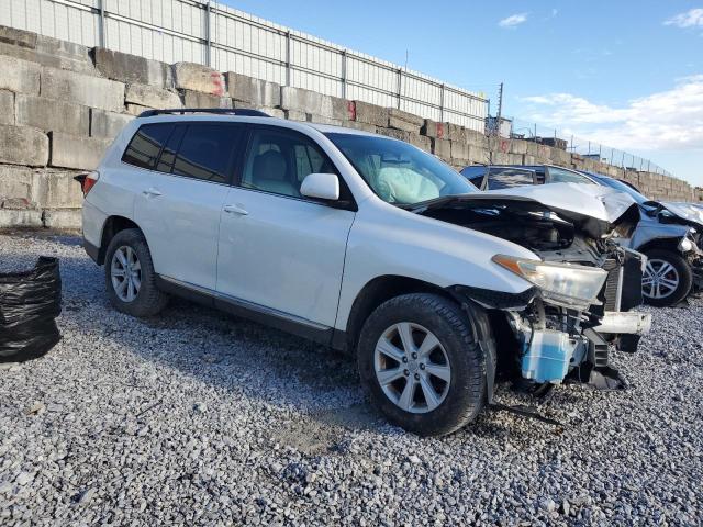 Photo 4 from auction – 2012 TOYOTA HIGHLANDER with VIN 5TDBK3EH8CS111769