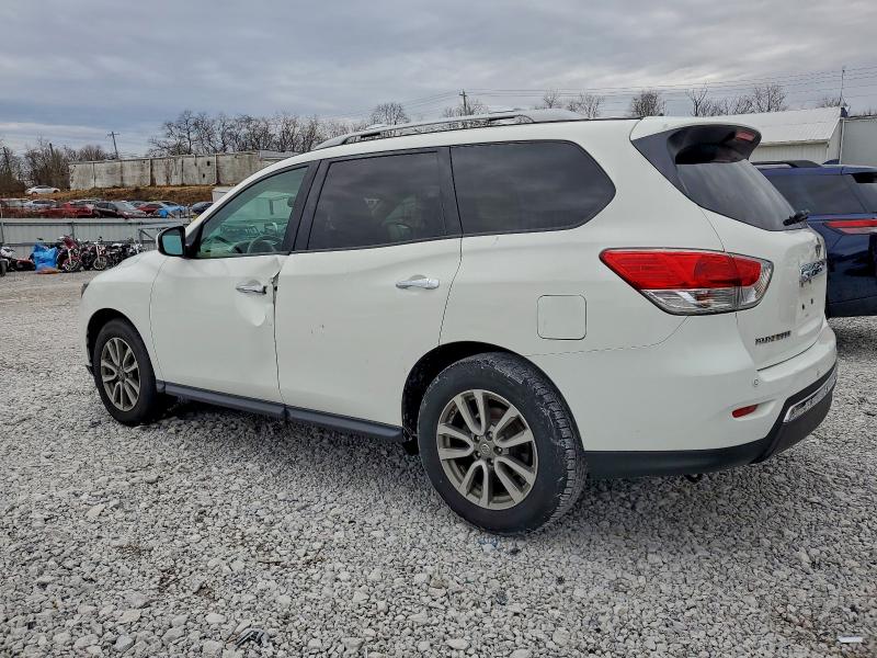 Photo 2 from auction – 2015 NISSAN PATHFINDER with VIN 5N1AR2MN5FC681979