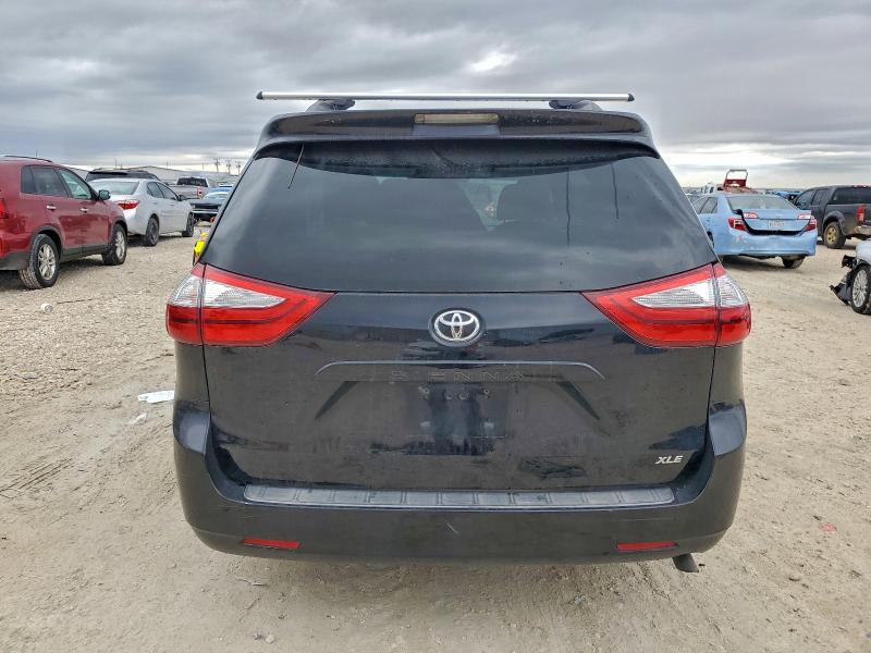 Photo 6 from auction – 2016 TOYOTA SIENNA XLE with VIN 5TDYK3DC6GS694557