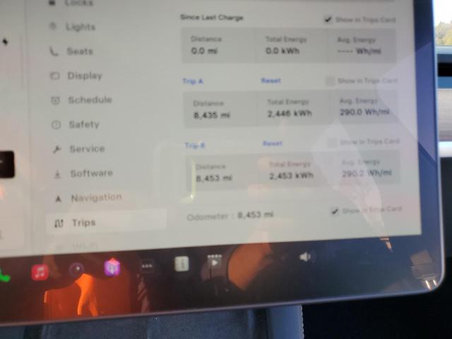 Photo 9 from auction – 2025 TESLA MODEL Y with VIN 7SAYGDEE2SA354312