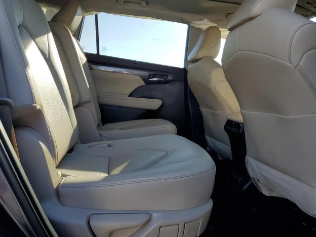Zdjęcie 11 z aukcji – 2021 TOYOTA HIGHLANDER z VIN 5TDYARAH7MS011685