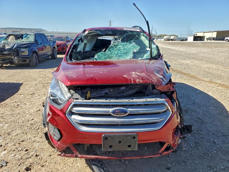 Photo 5 from auction – 2019 FORD ESCAPE SEL with VIN 1FMCU0HD9KUB56957