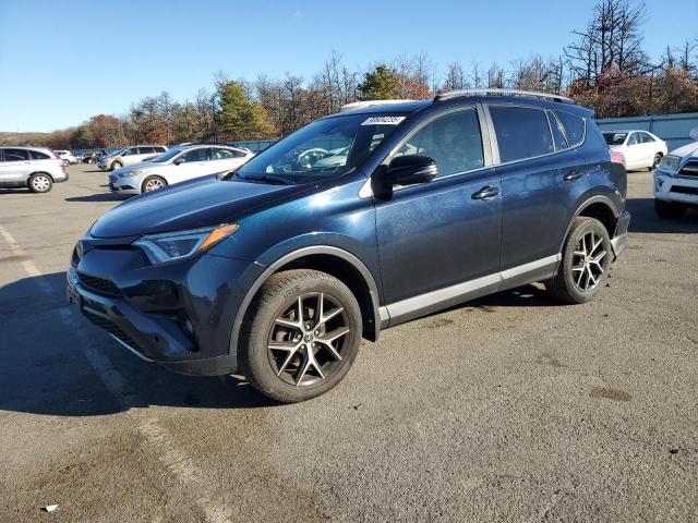 TOYOTA RAV4 SE 2018 with VIN JTMJFREV8JD236983 - Photo from auction