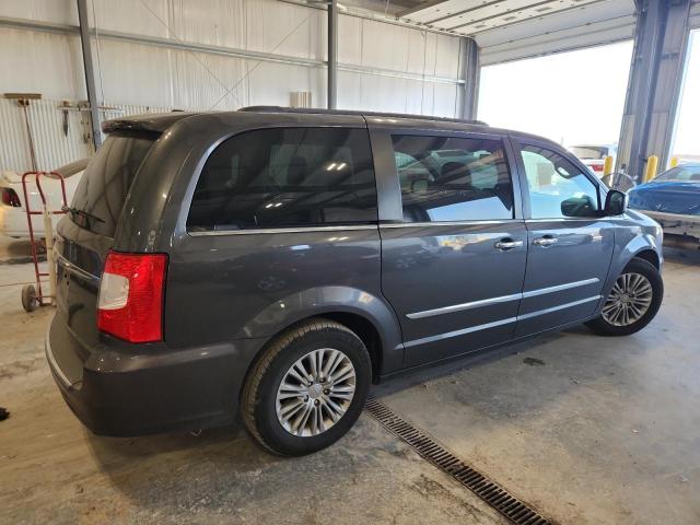 Photo 3 from auction – 2016 CHRYSLER TOWN & COU with VIN 2C4RC1CG8GR221830