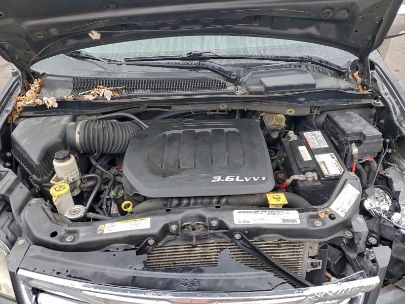 Photo 12 from auction – 2011 CHRYSLER TOWN & COU with VIN 2A4RR8DG8BR761106