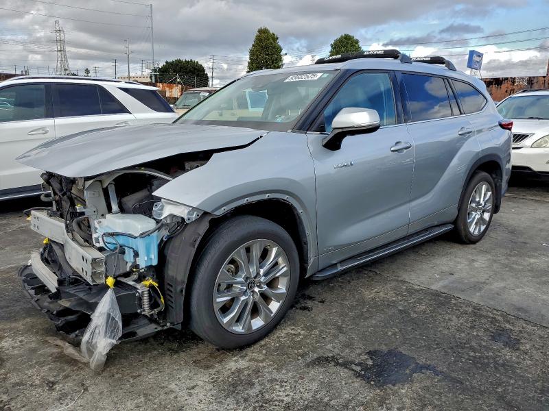 TOYOTA HIGHLANDER 2020 with VIN 5TDXBRCH2LS013428 - Photo from auction