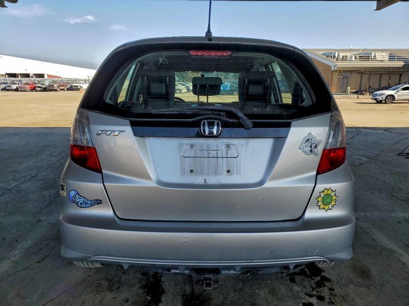 Photo 6 from auction – 2011 HONDA FIT with VIN JHMGE8H30BS004262